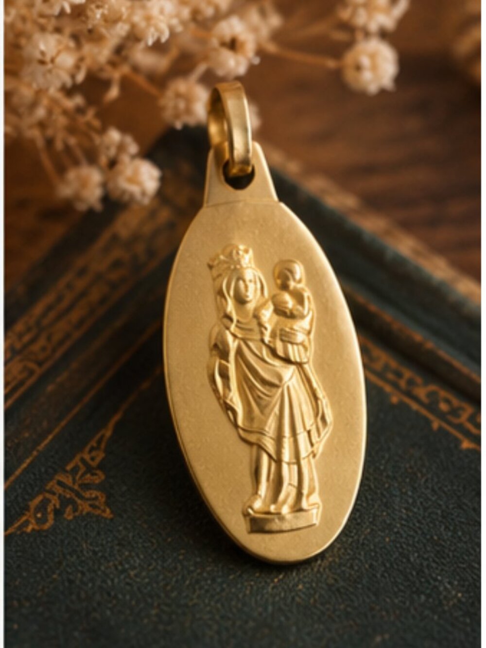 Vintage French Notre Dame de Paris Medal/Pendant